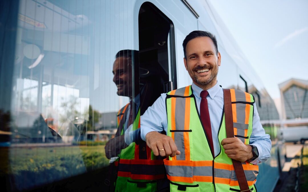 Ile zarabia konduktor PKP w 2025? Jak zostać konduktorem PKP Intercity? Zarobki (pensja), rekrutacja